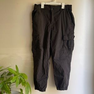 American Eagle Stretchy Gray/Black Washed Joggers Size 12 Short